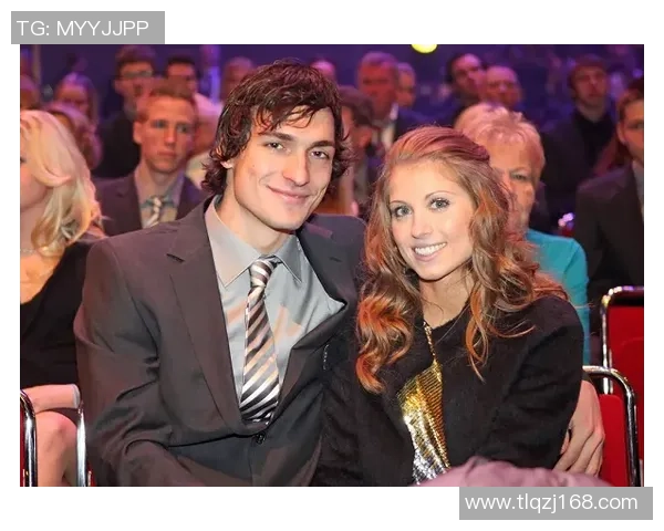 全球足球明星妻子盘点 各路豪门太太背后的故事揭秘